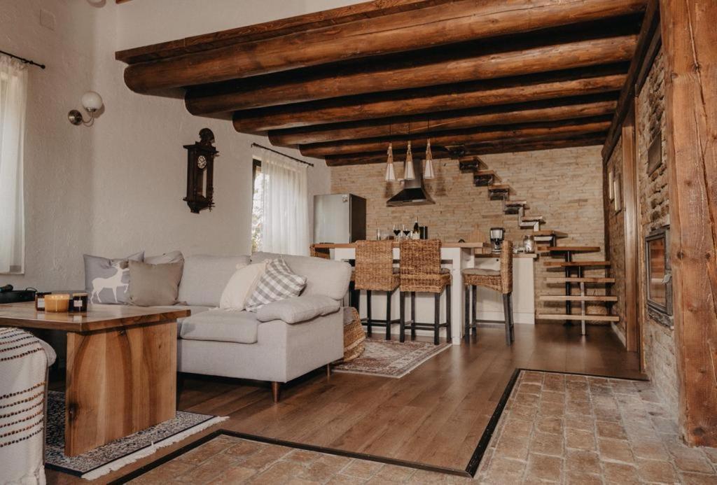 Honey Home Bistriţa المظهر الخارجي الصورة