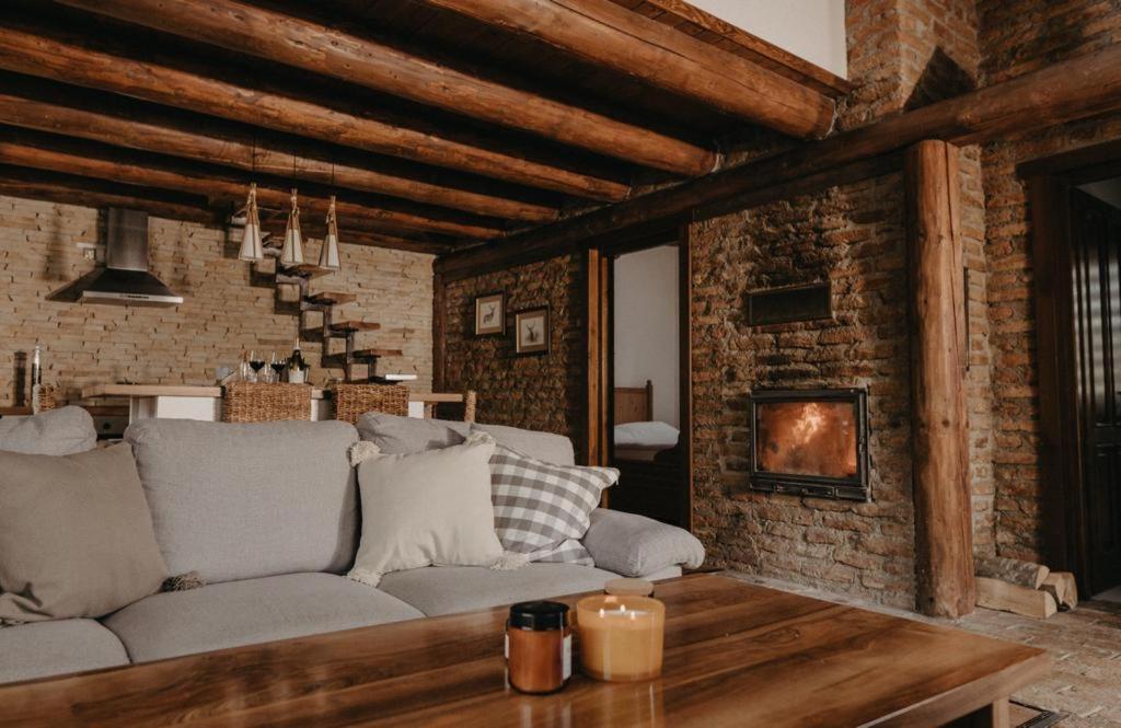 Honey Home Bistriţa المظهر الخارجي الصورة